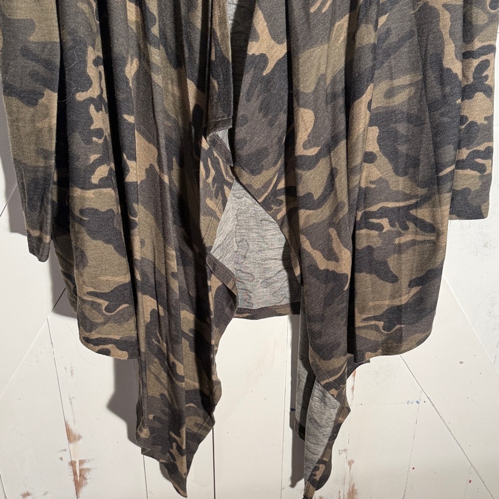 Annabelle Camouflage Open Front Cardigan - Picture 3 of 7